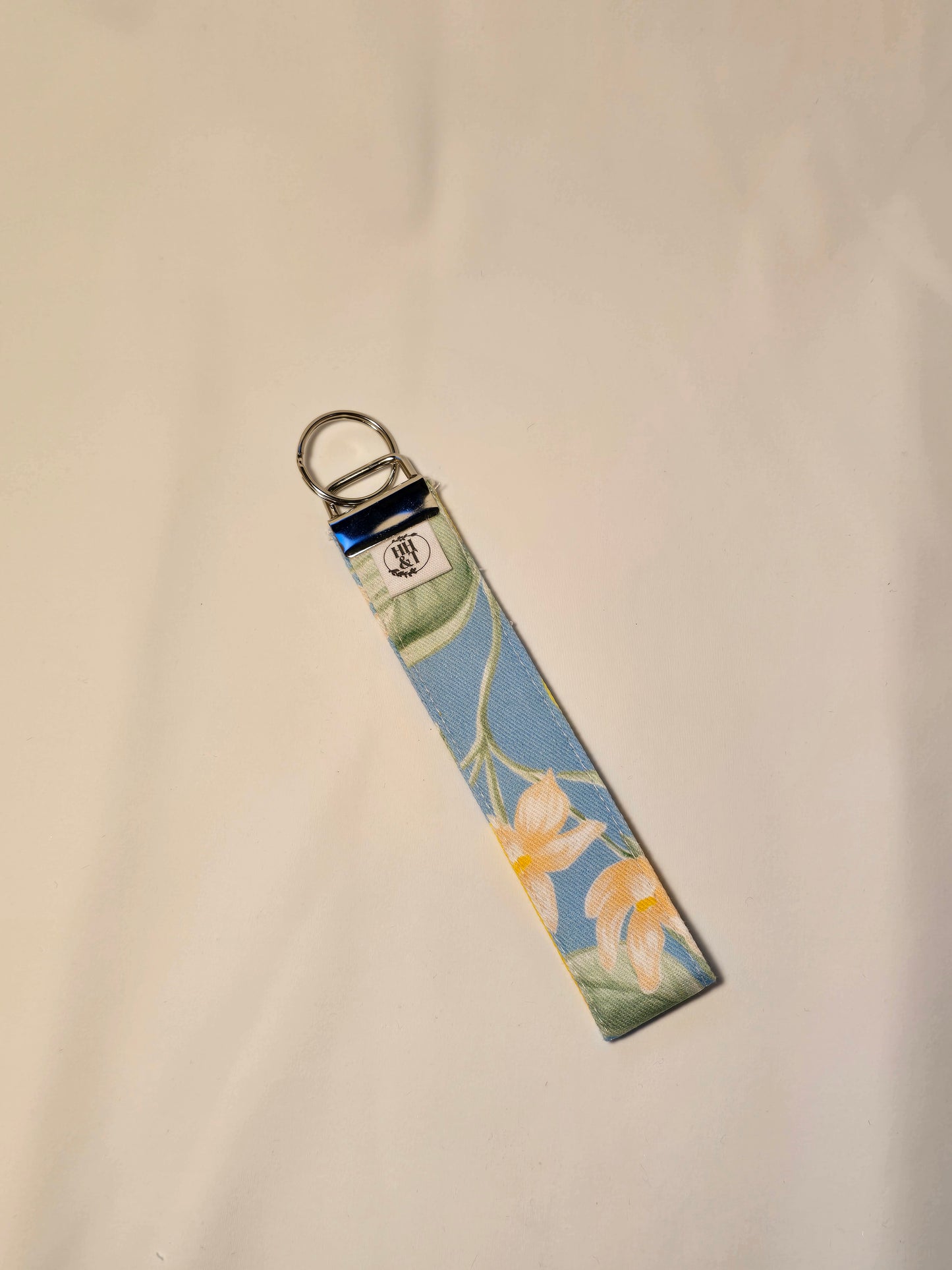 Wristlet keychain