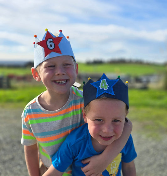 PomPom Fabric Crown