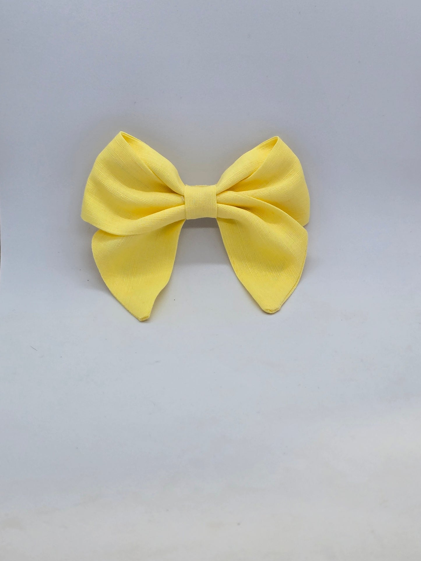 Ella bow
