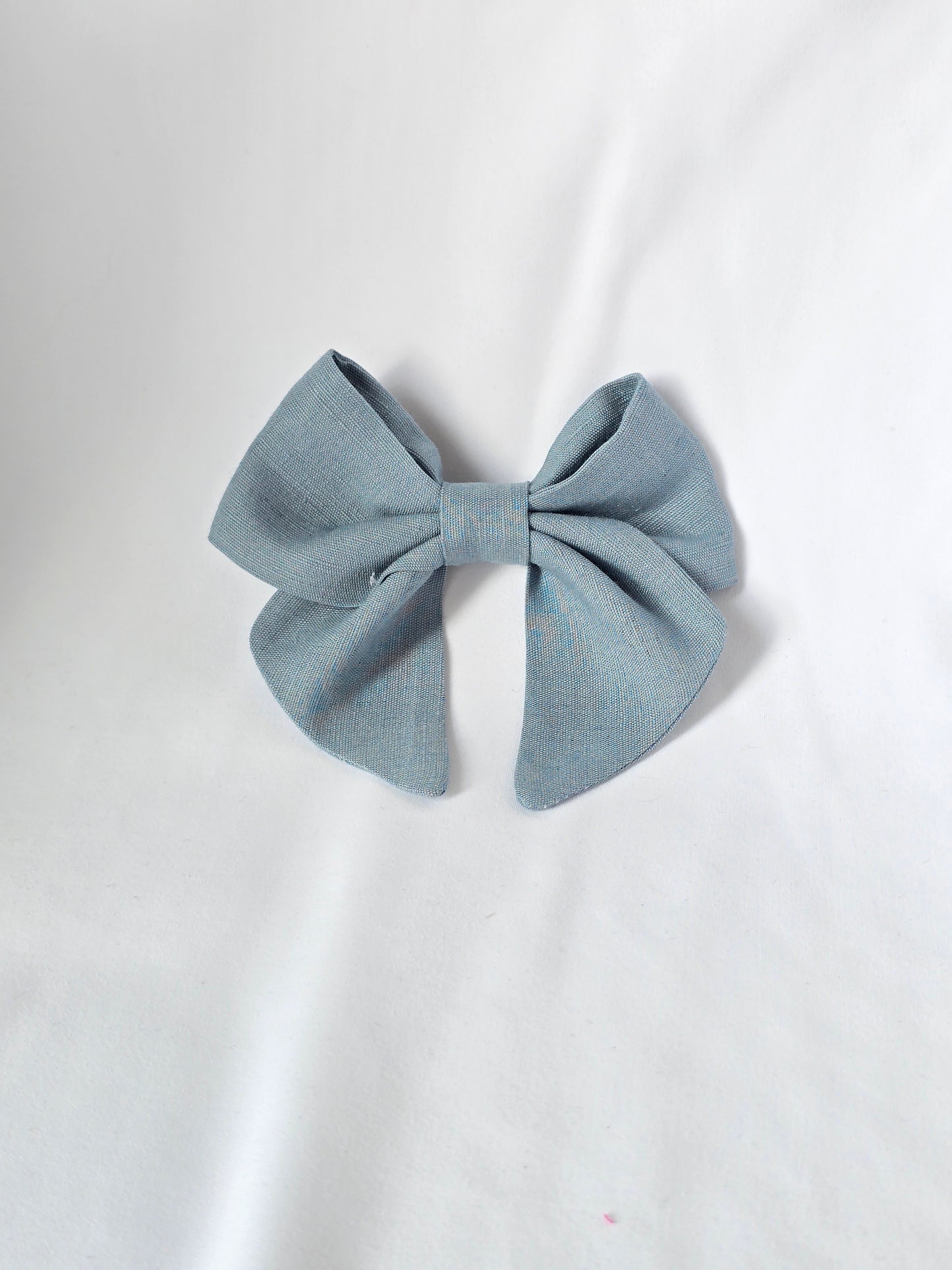 Ella bow