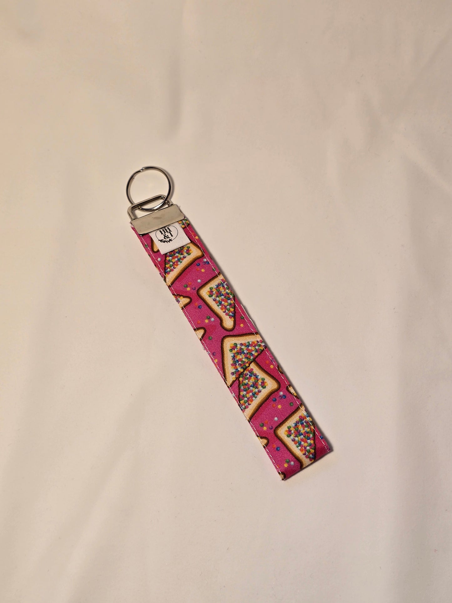 Wristlet keychain
