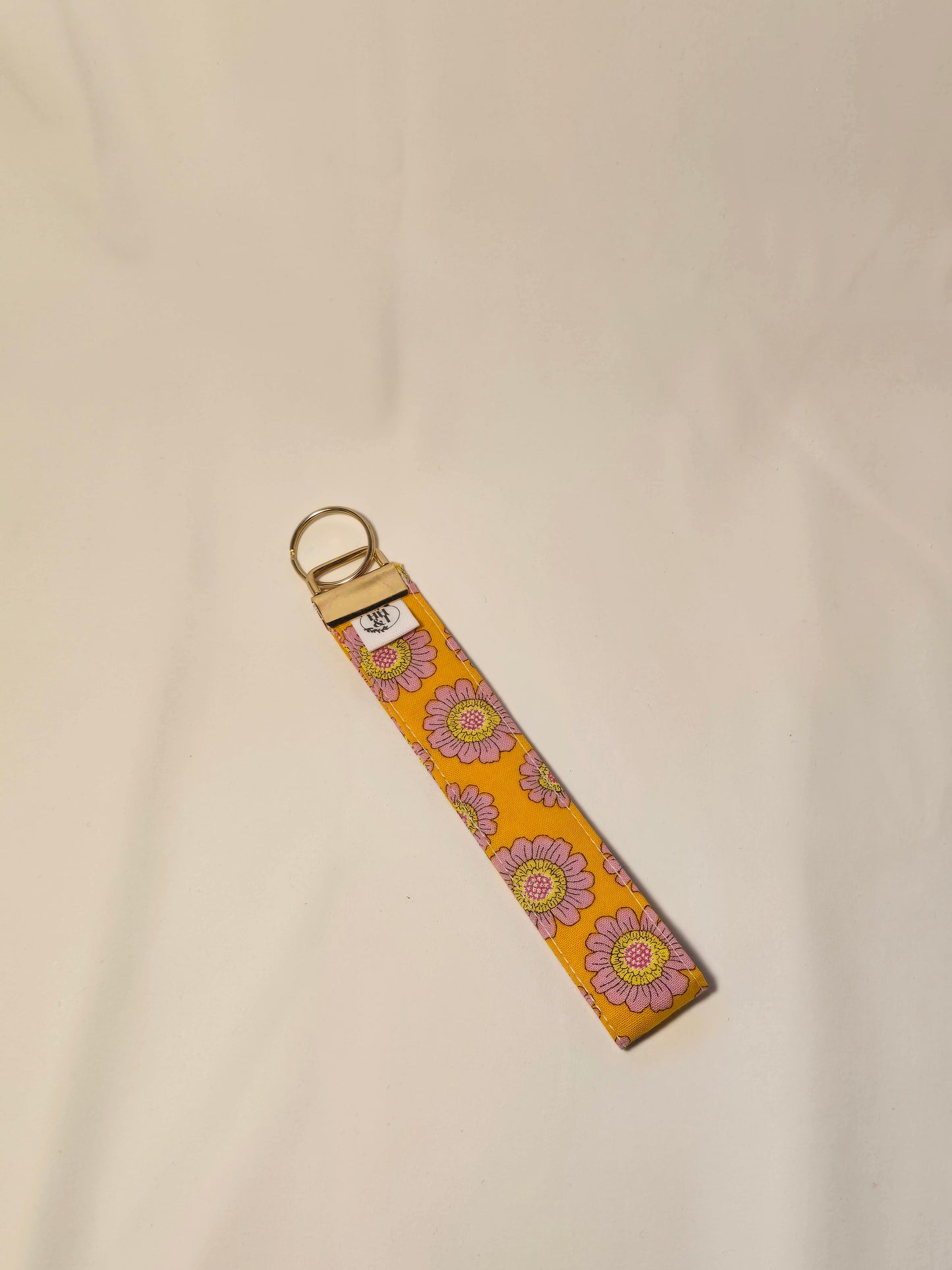 Wristlet keychain