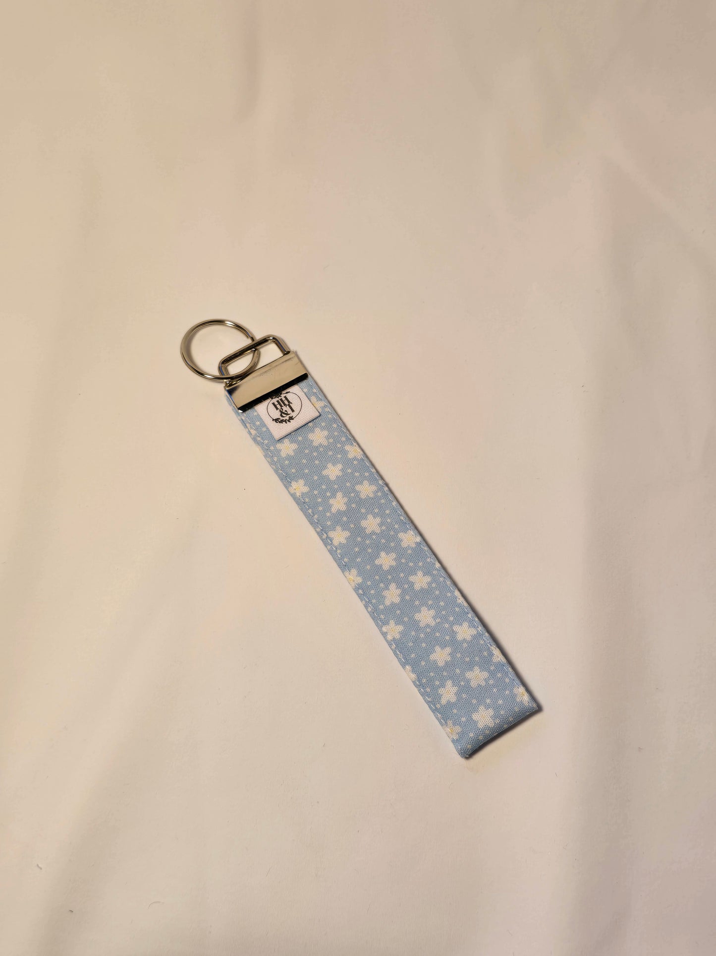 Wristlet keychain