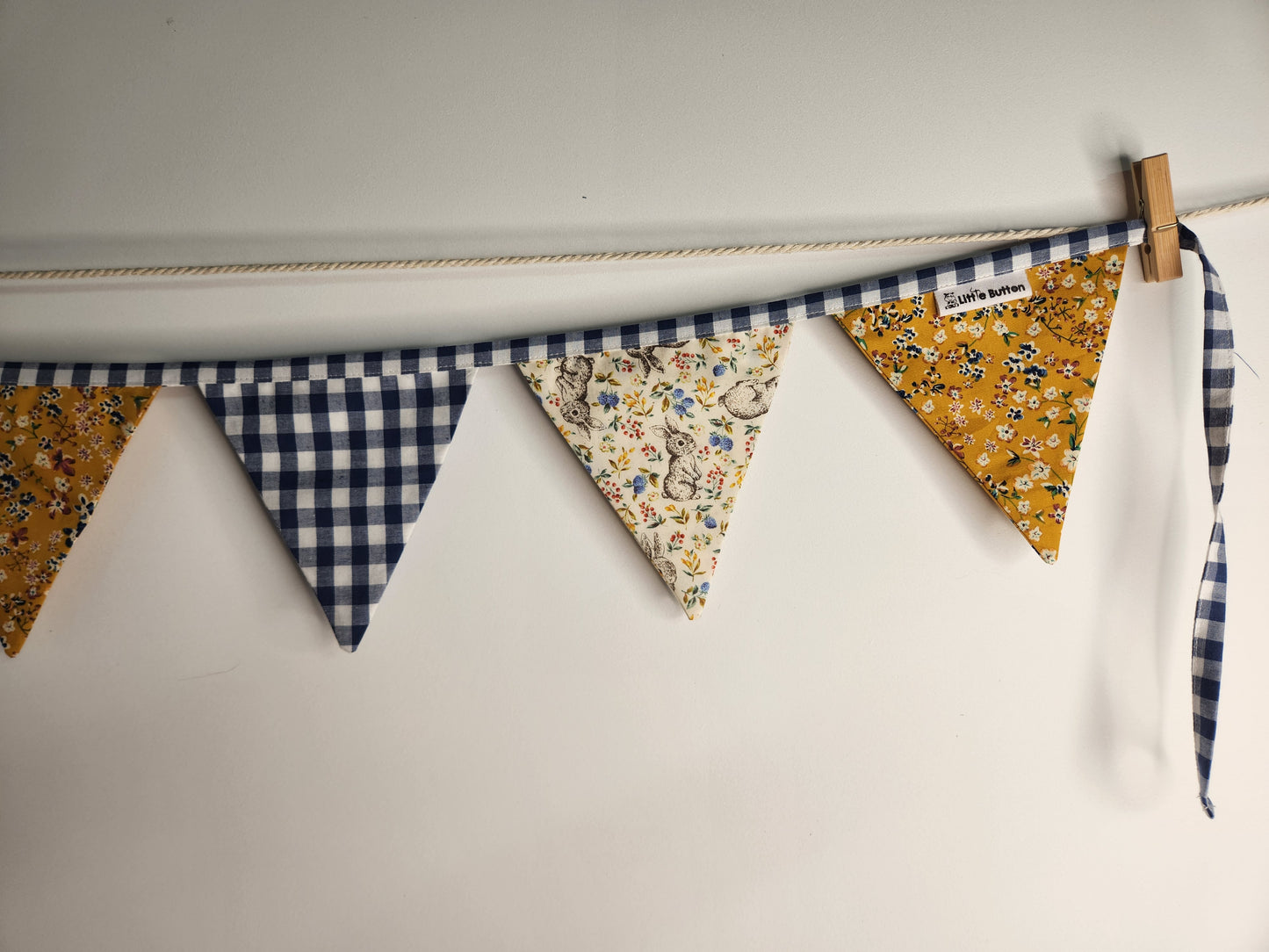 Fabric bunting