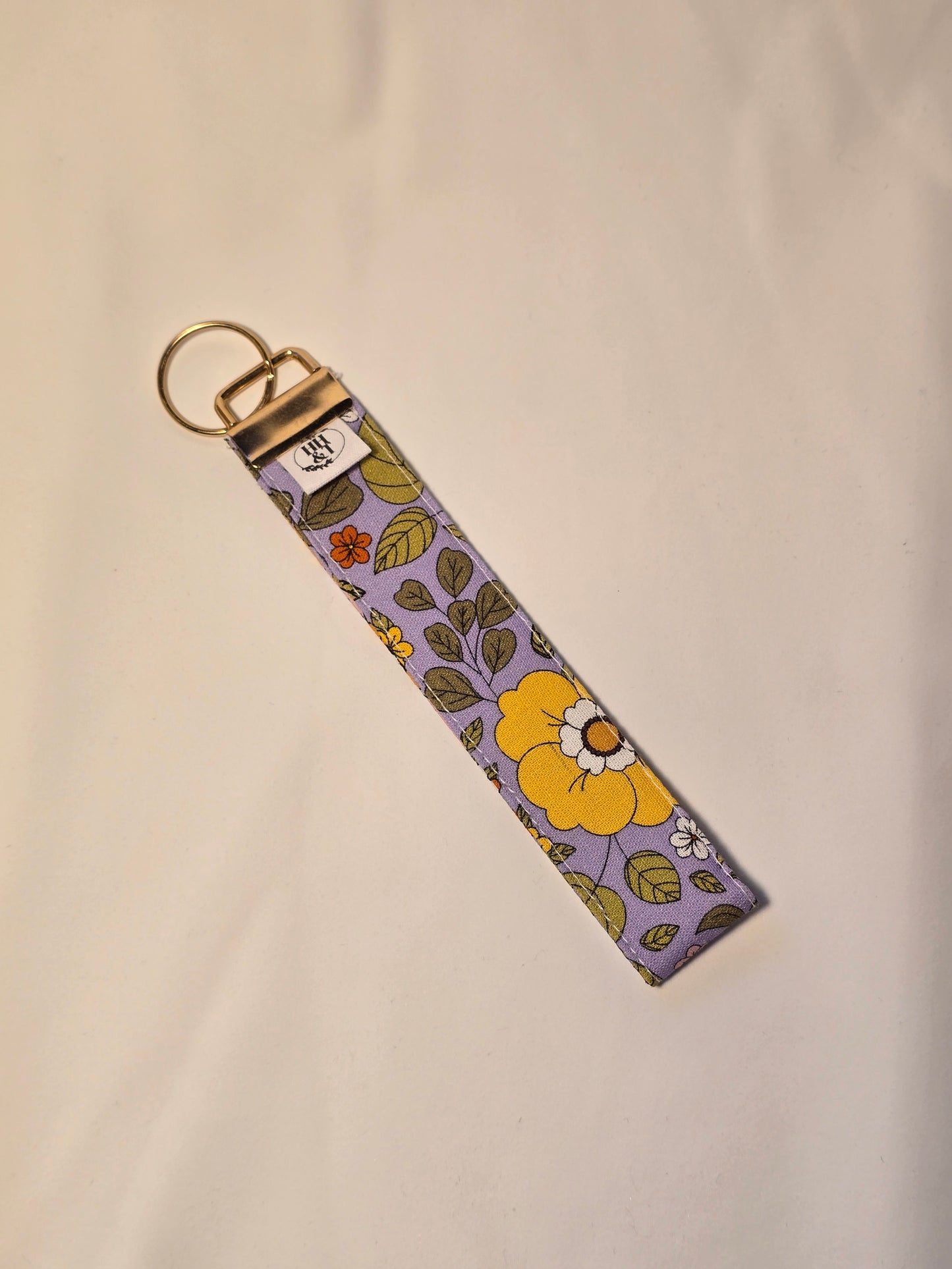 Wristlet keychain