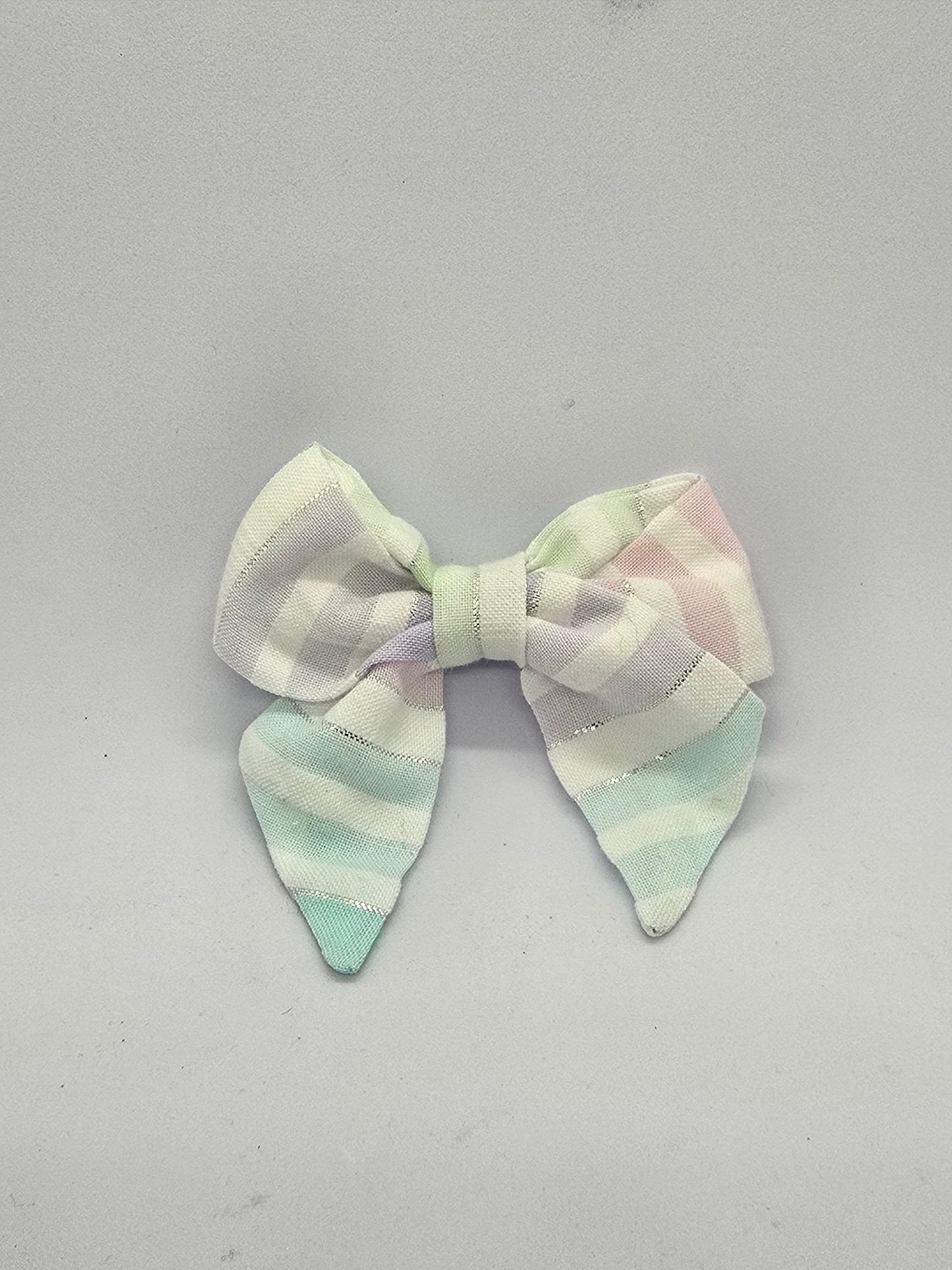 Ella bow