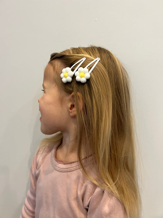Daisy Hair Clips