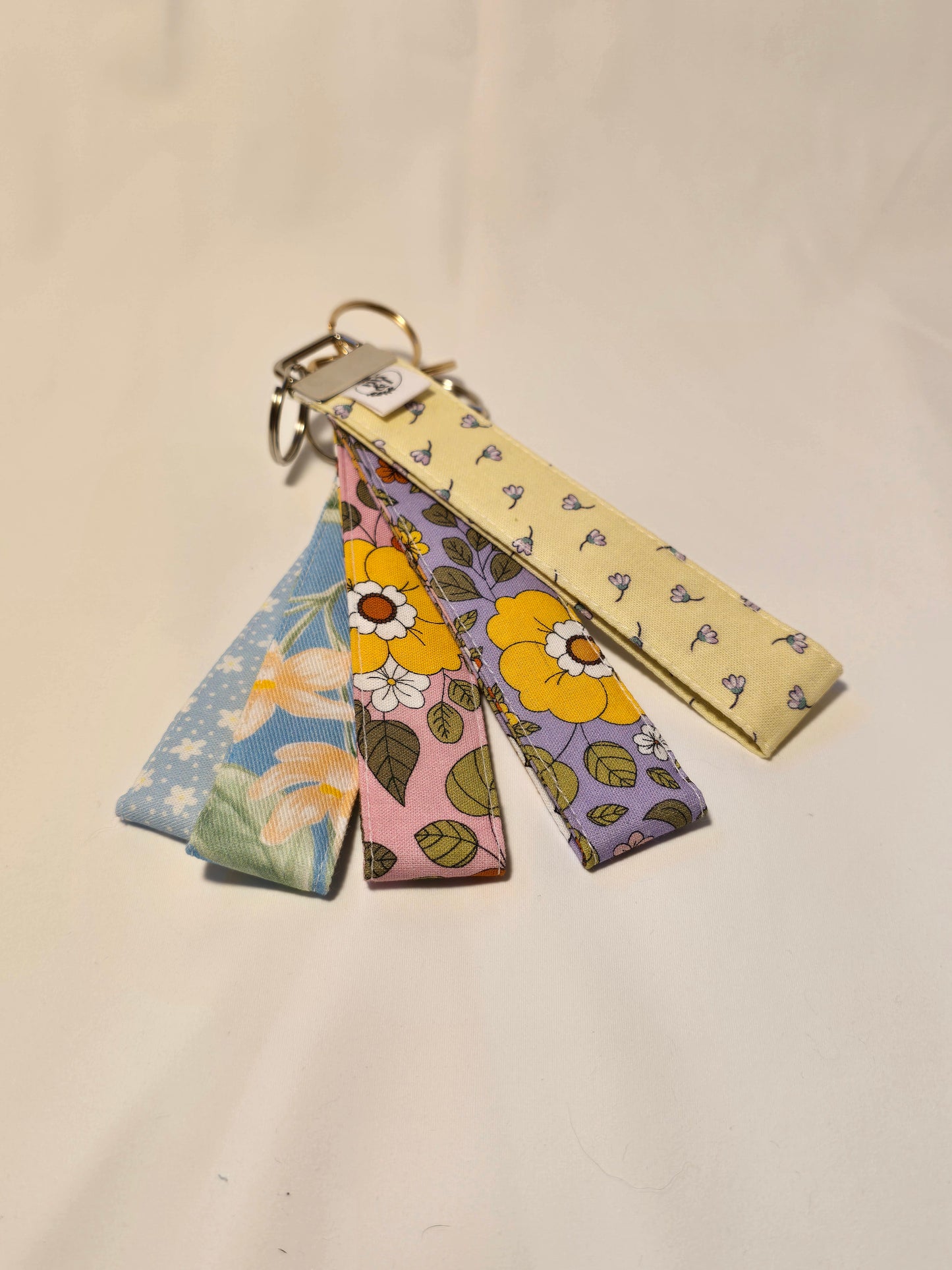 Wristlet keychain