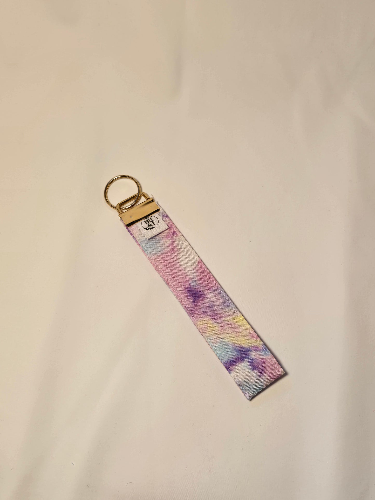 Wristlet keychain